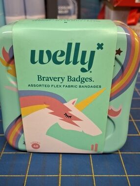 Welly Bravery Badges Unicorn Flex Fabric Bandages In New Tin Box